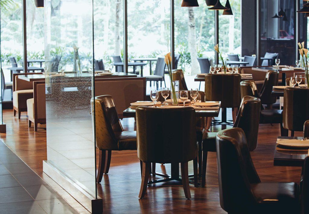 Renaissance Johor Bahru Hotel Esterno foto The interior of the restaurant